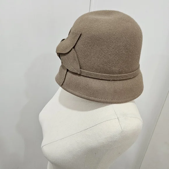 100% Wool hat - Picture 2 of 4